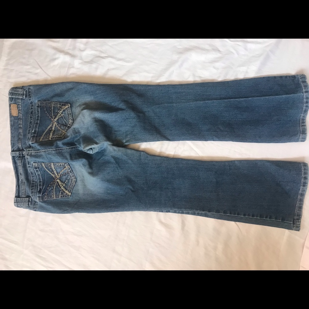 Distressed jeans - Picture 4 of 4